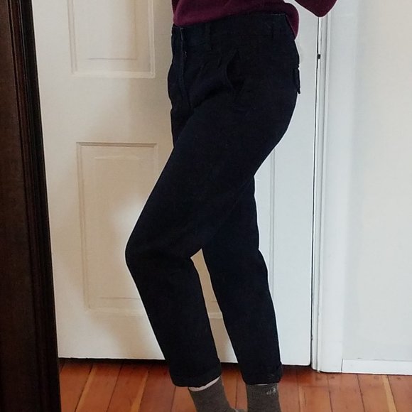 Gap 1969 Tapered-Leg Jeans - Picture 11 of 11